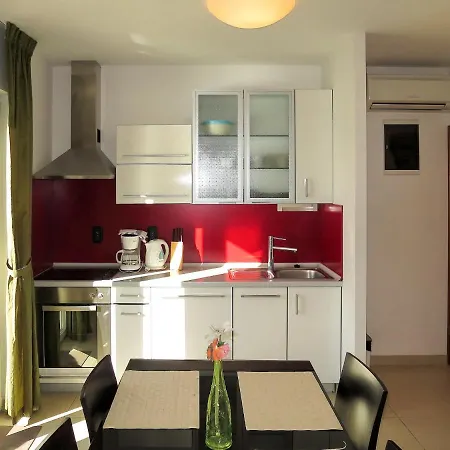 Apartmán Milevoj-5 By Interhome *